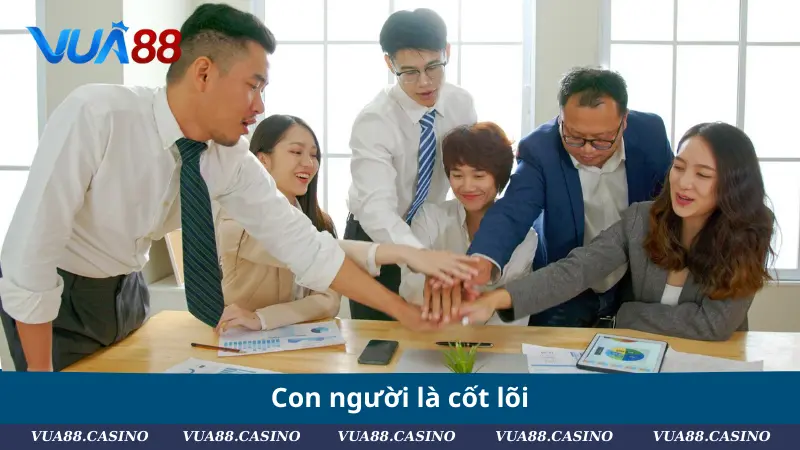 CEO VUA88 - JOHN - Người Điều Hành Tài Ba Con người là cốt lõi